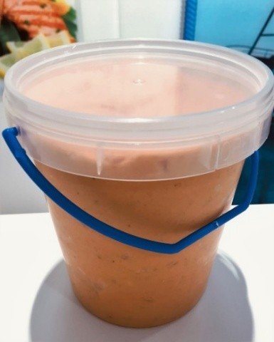 Łosoś w kremie, 900 g