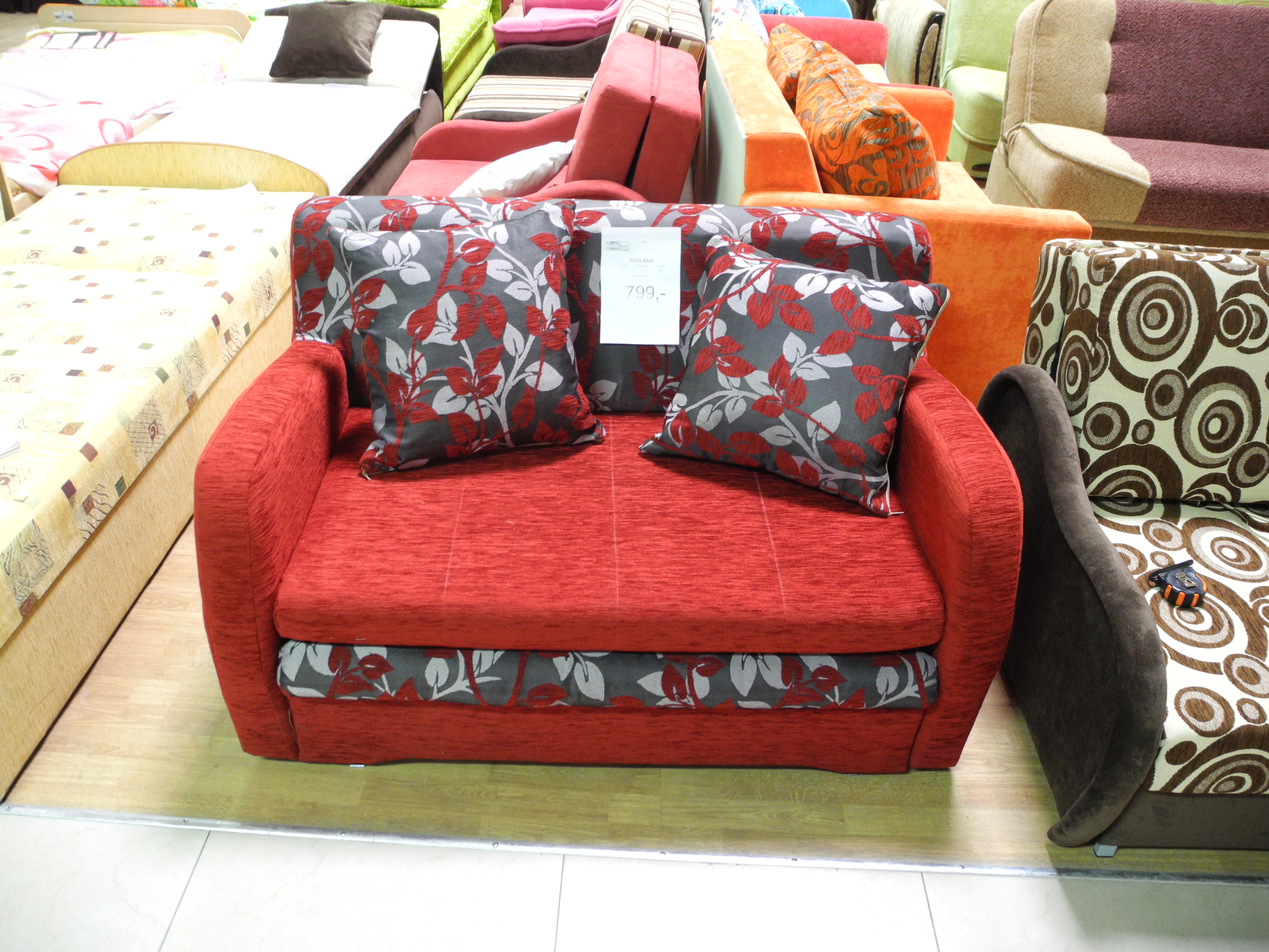 sofa ASIA – Ciała obce