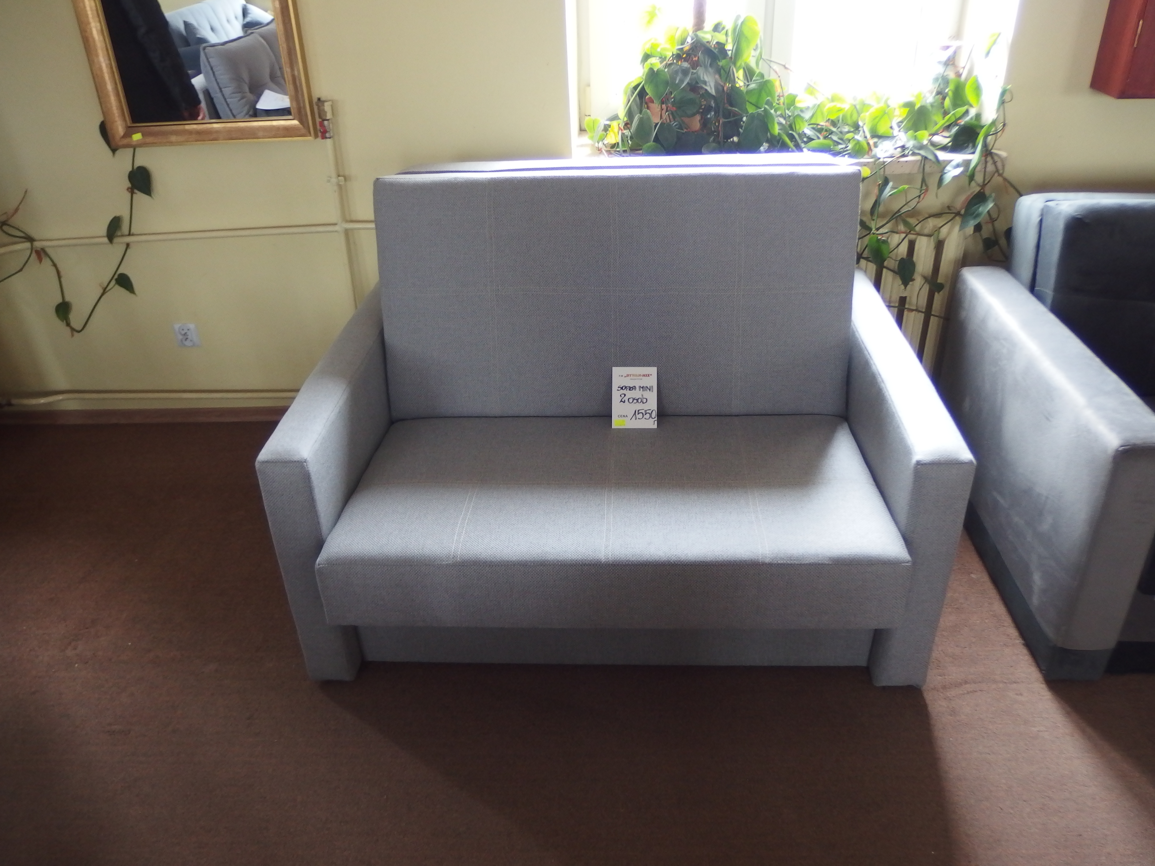 sofa MINI 2–osobowa – Ciała obce