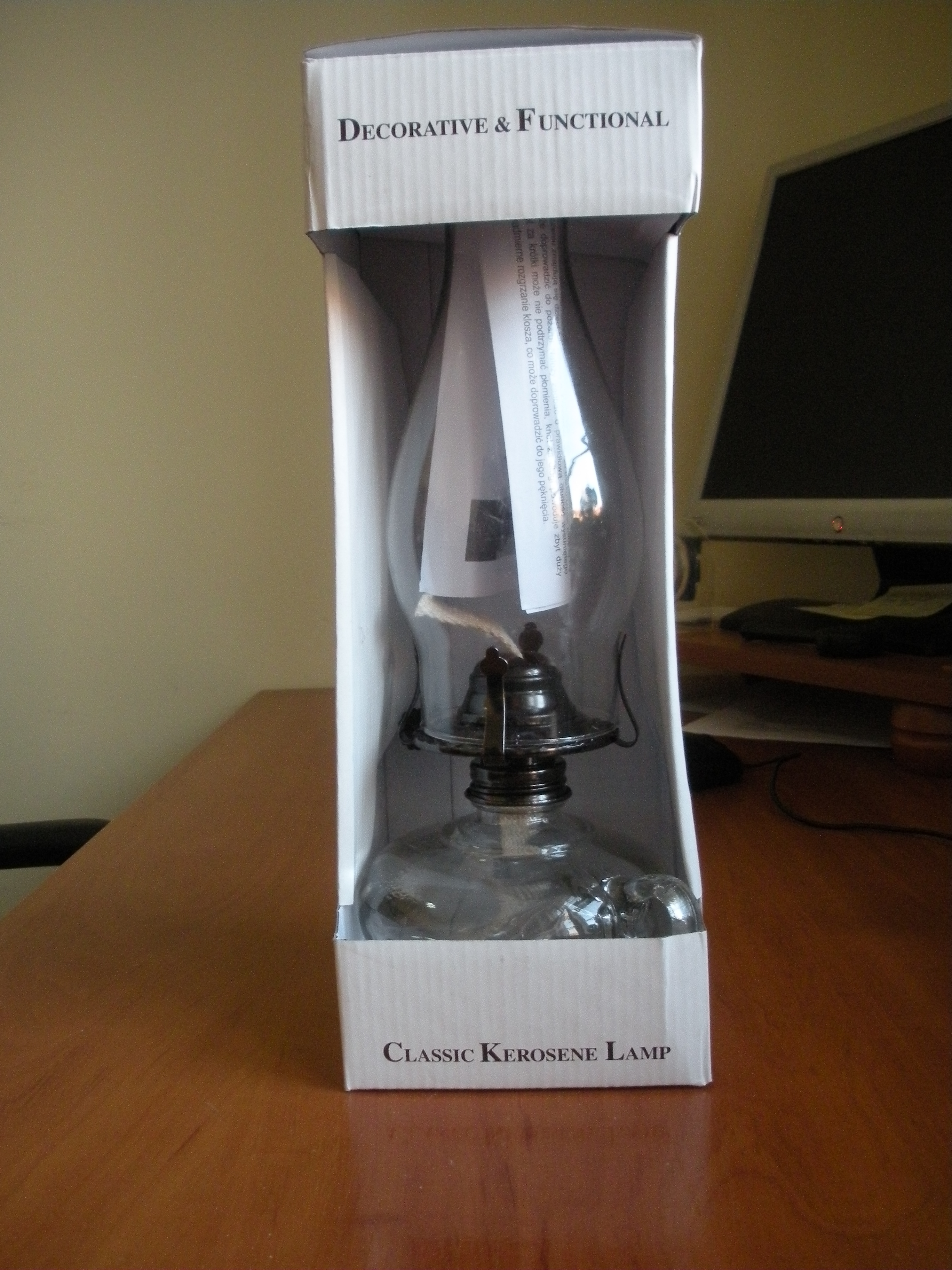 Dekoracyjna lampa naftowa Decorative & Functional typ Ln 06 – wycofany produkt