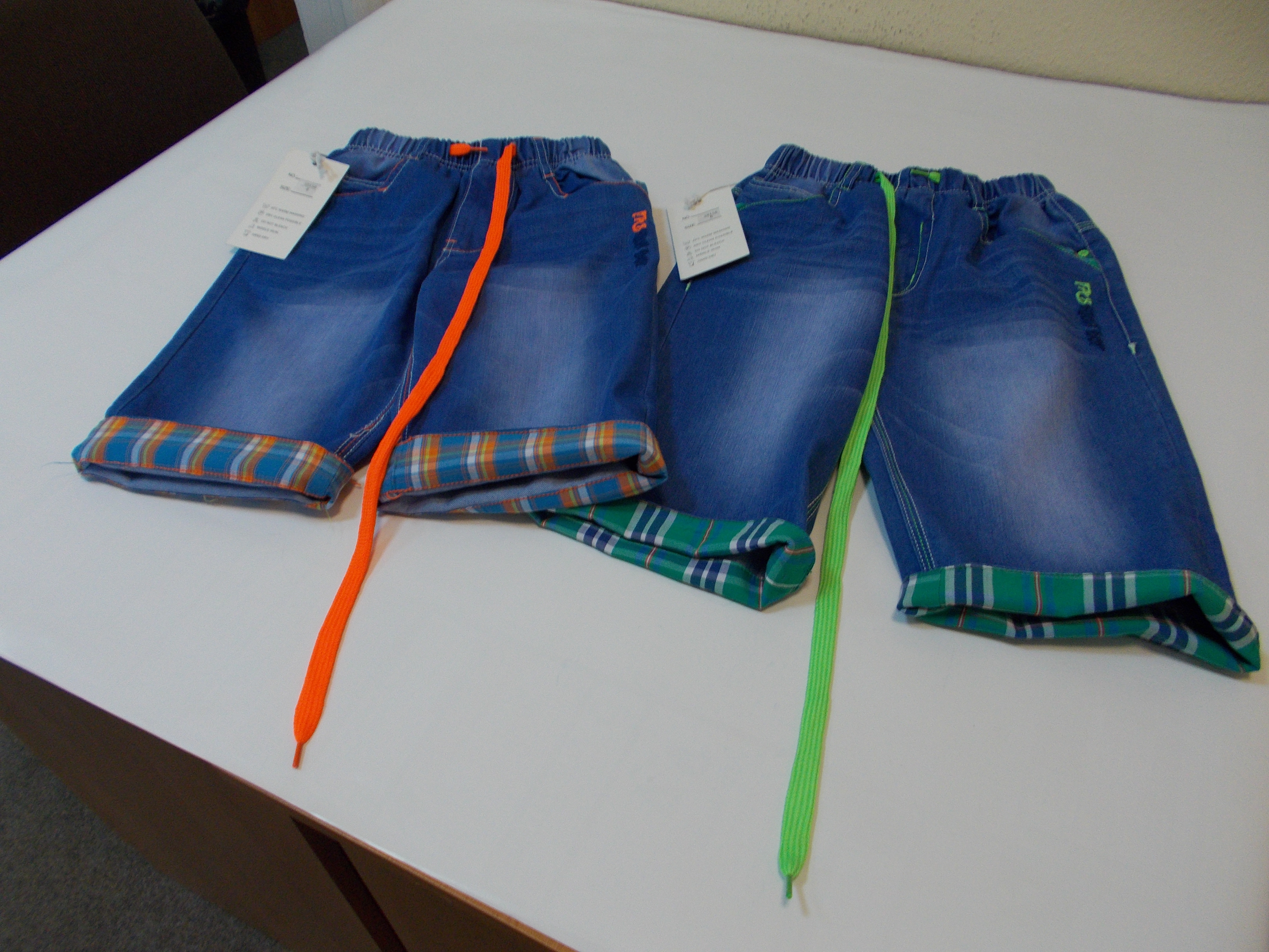 Spodnie dziecięce C'est La Vie Fashion Collection – wycofany produkt